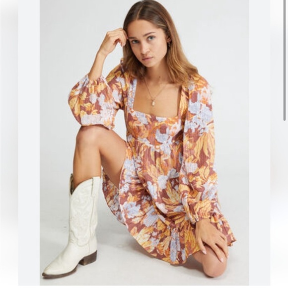 Minkpink long sleeve babydoll - Picture 2 of 13